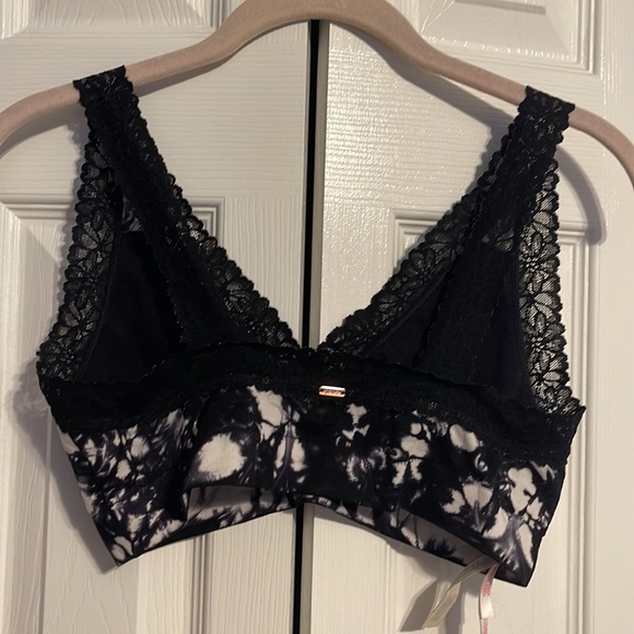 PINK Victoria's Secret black and white tie dye lace trim bralette size Medium - Picture 8 of 11